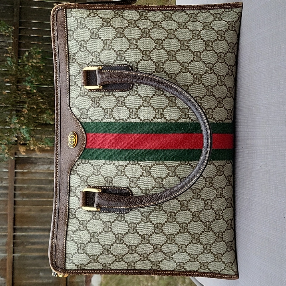 AUTHENTIC PRELOVED VINTAGE GUCCI BAG/BRIEF CASE